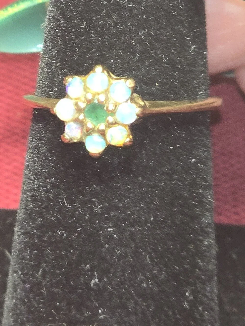 Size 7 10k Gold Opal Flower Cluster & Emerald Ring 2.0g